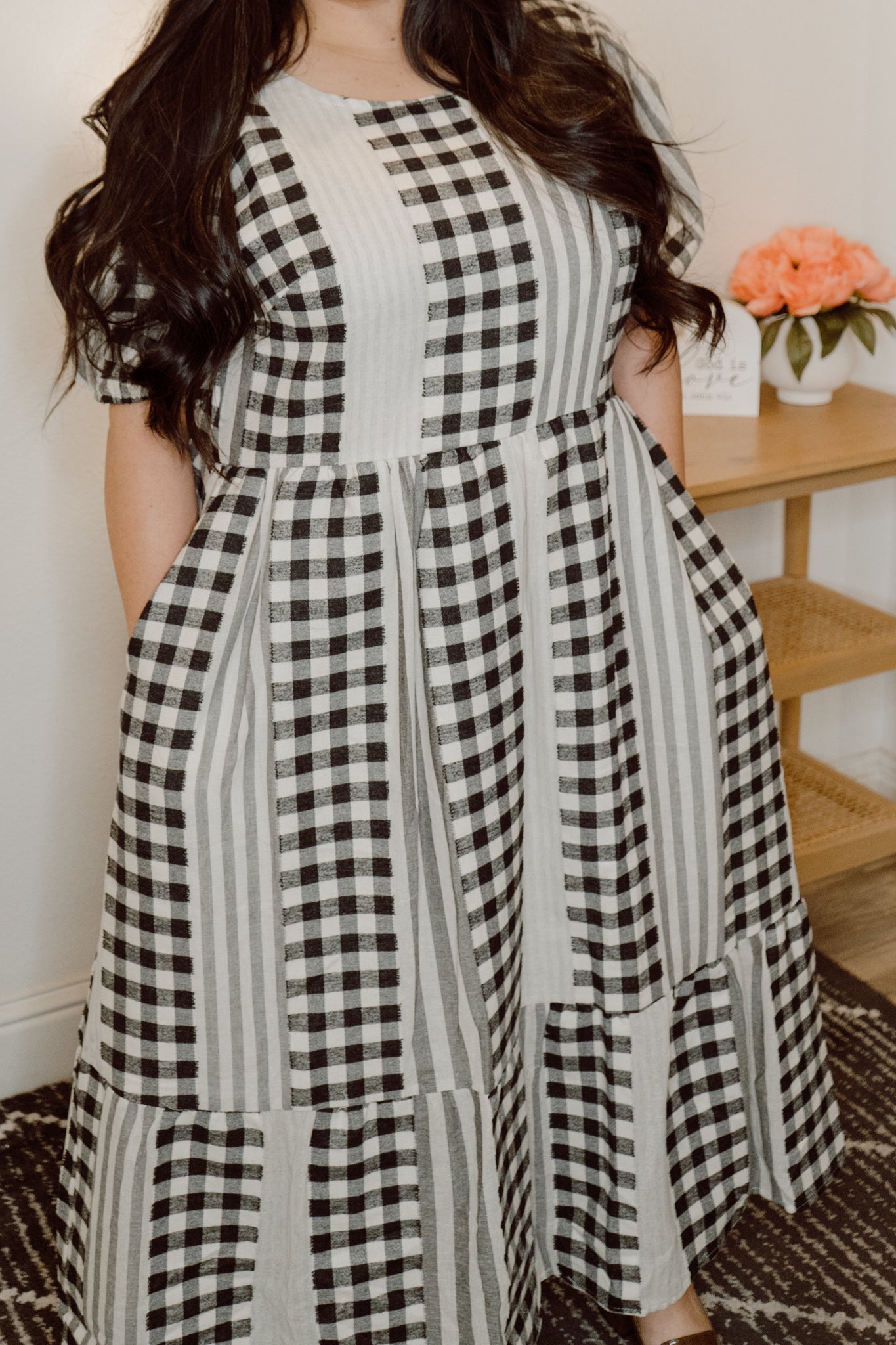 Timeless Gingham Dress (Extended Size)